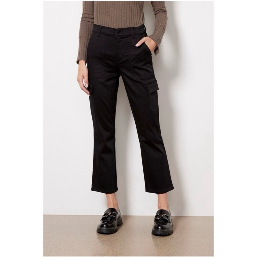 Evereve Larissa Cropped Cargo Pants in Black Size 25